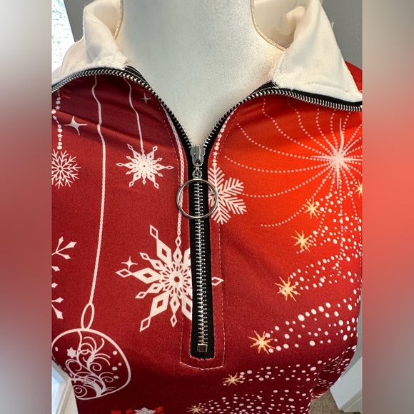 NEW Women’s M Red White 1/2 Zip Stand Collar Snow Holiday Christmas Sweatshirt - Picture 5 of 14
